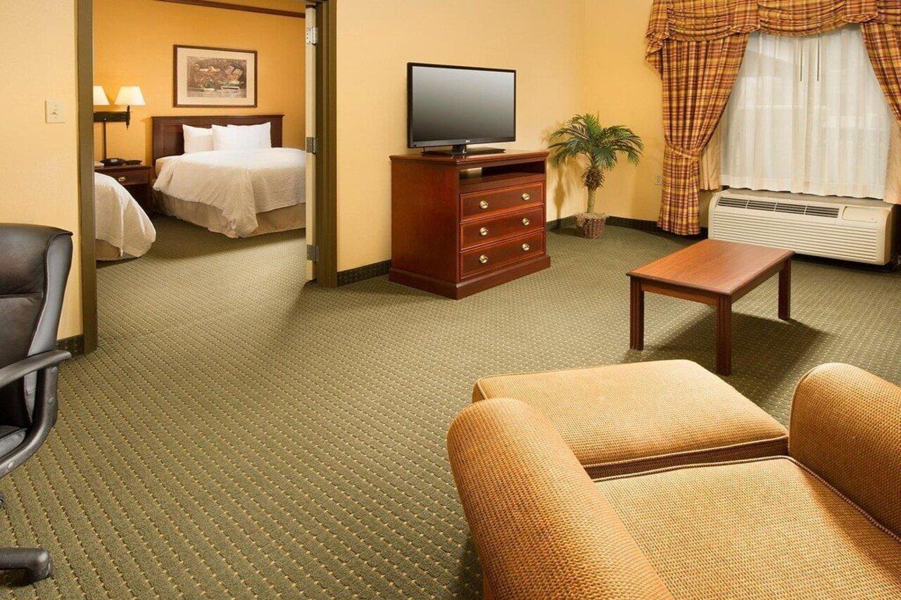 Hotel Hampton & Stillwater